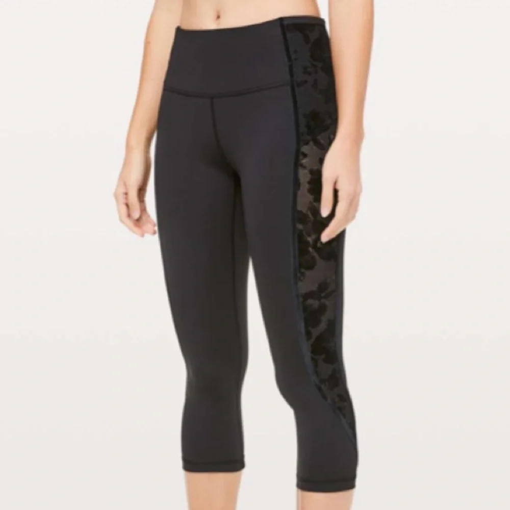 Lululemon Wunder Under Crop High-Rise Flocked - Picture 3 of 14